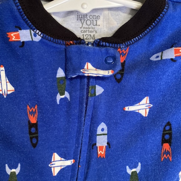NWOT Carter’s 🚀⭐️ Rocket ship Cotton Footie Pajamas, 12M - Picture 3 of 4